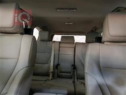 تۆیۆتا لاند کروزەر